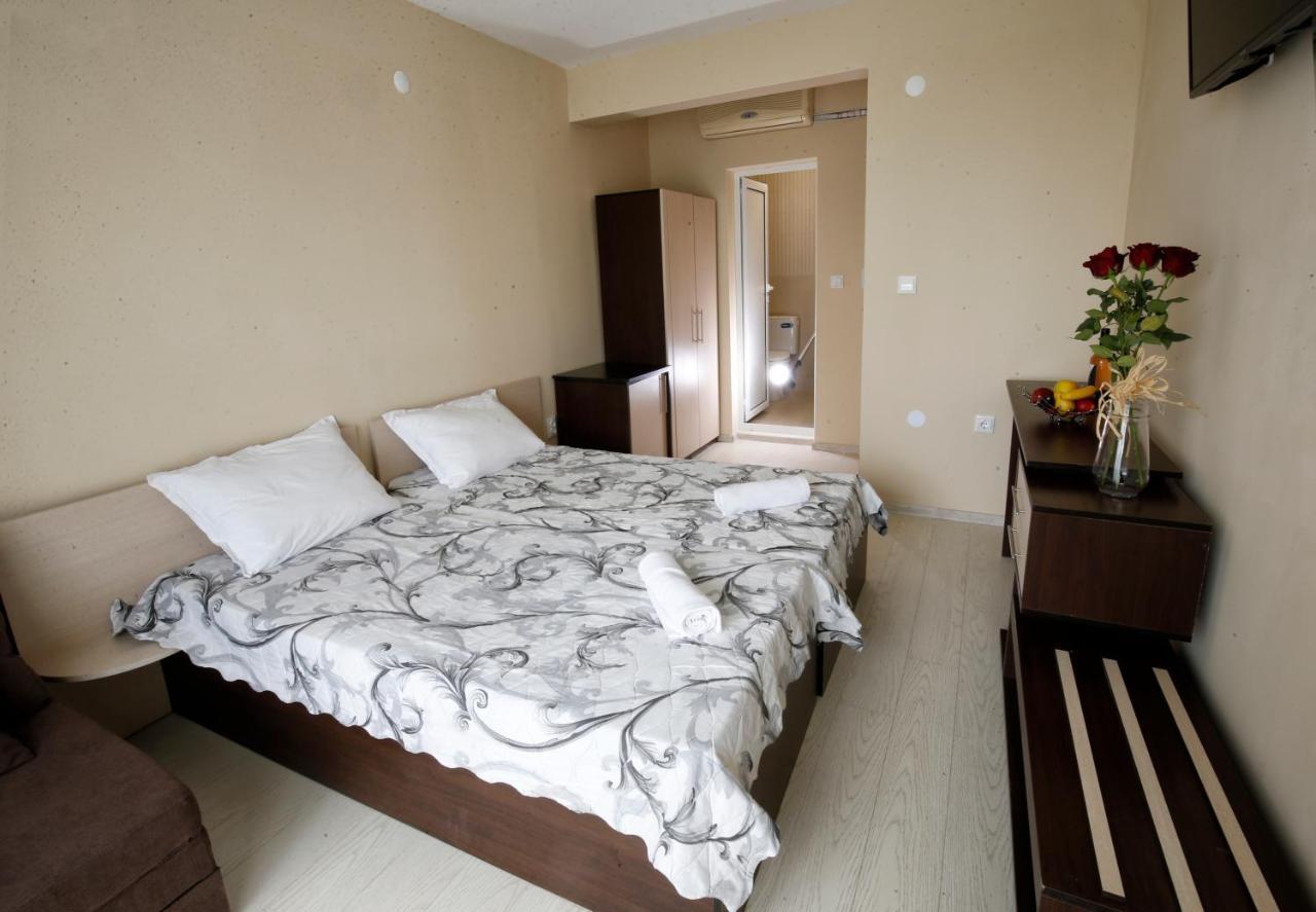 Stayinn Rainbow Houses Beachfront By Asteri Hotels Sunny Beach Exterior foto