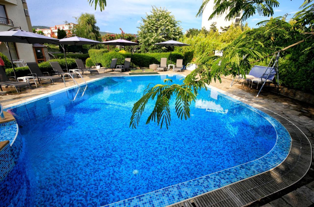 Stayinn Rainbow Houses Beachfront By Asteri Hotels Sunny Beach Exterior foto
