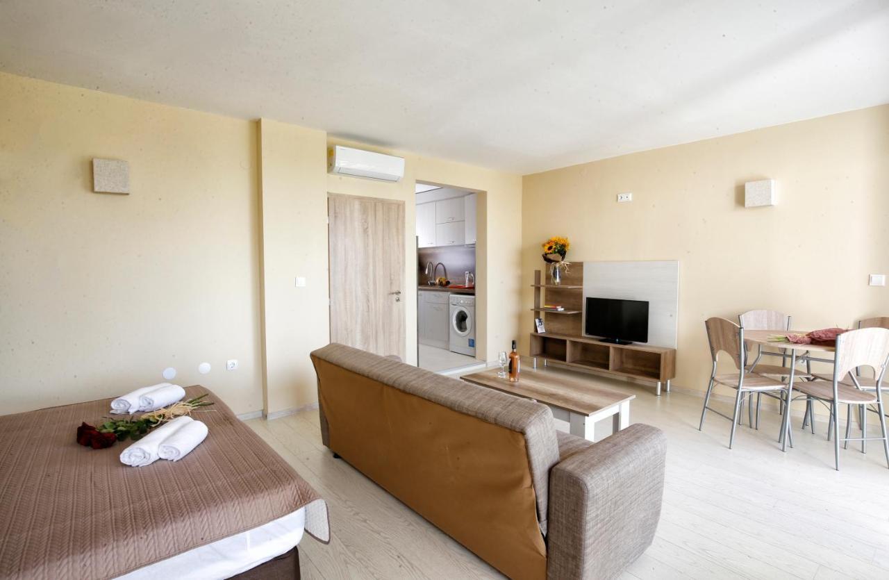 Stayinn Rainbow Houses Beachfront By Asteri Hotels Sunny Beach Exterior foto
