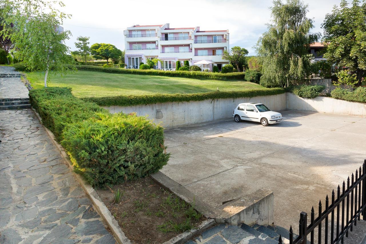 Stayinn Rainbow Houses Beachfront By Asteri Hotels Sunny Beach Exterior foto